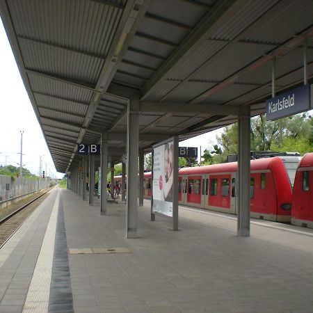 Mueller Residenz Zur S-Bahn Karlsfeld Hotel Exterior photo